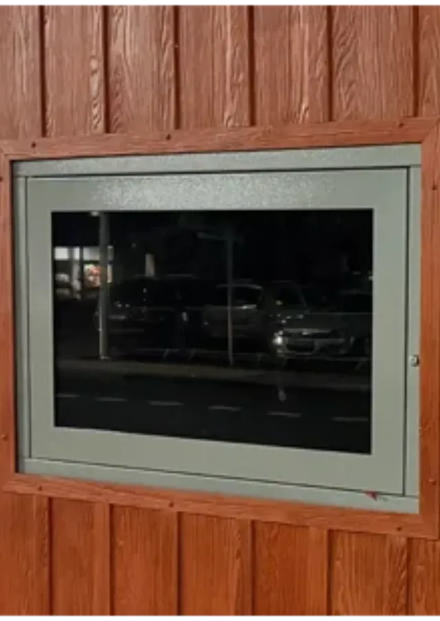 Outdoor Tablica — realizacja